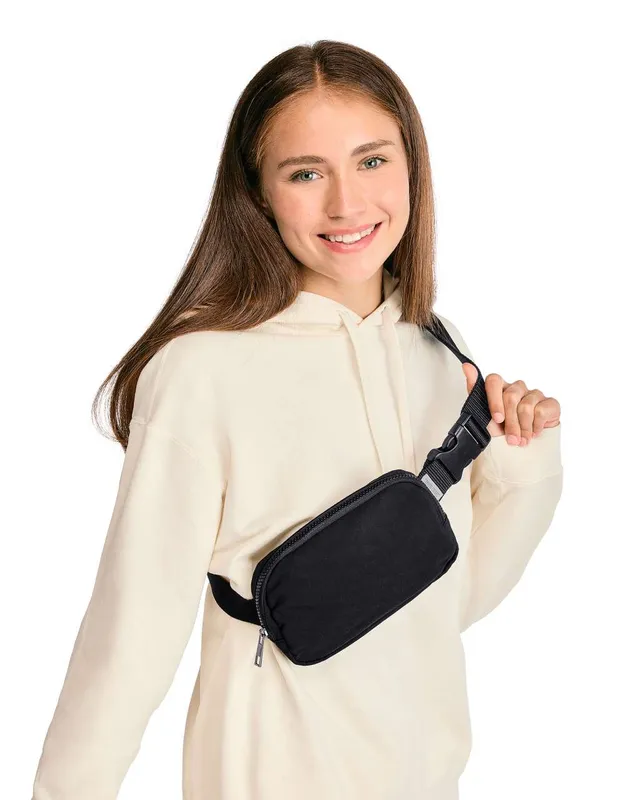 EXPLORER SLING BAG