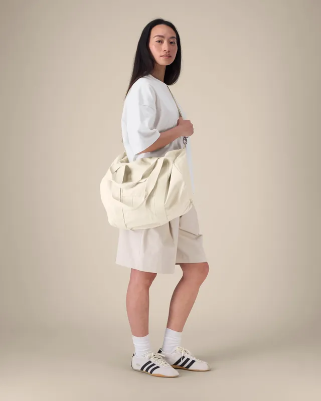 Duffle Bag (3/5)